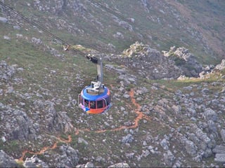 Cable car brings many tourists up to the Table Mountain National Park